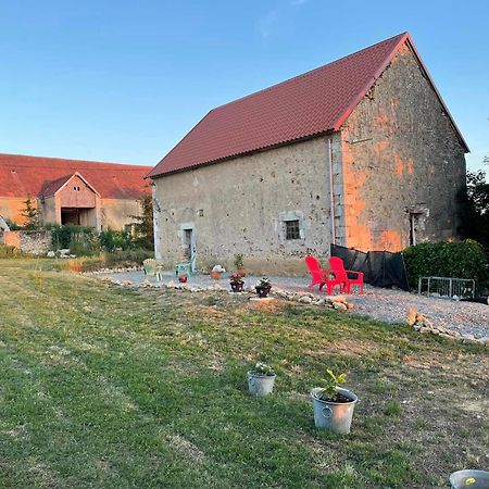 Domaine Lavau - Gite L'Artisane Neret Exterior foto